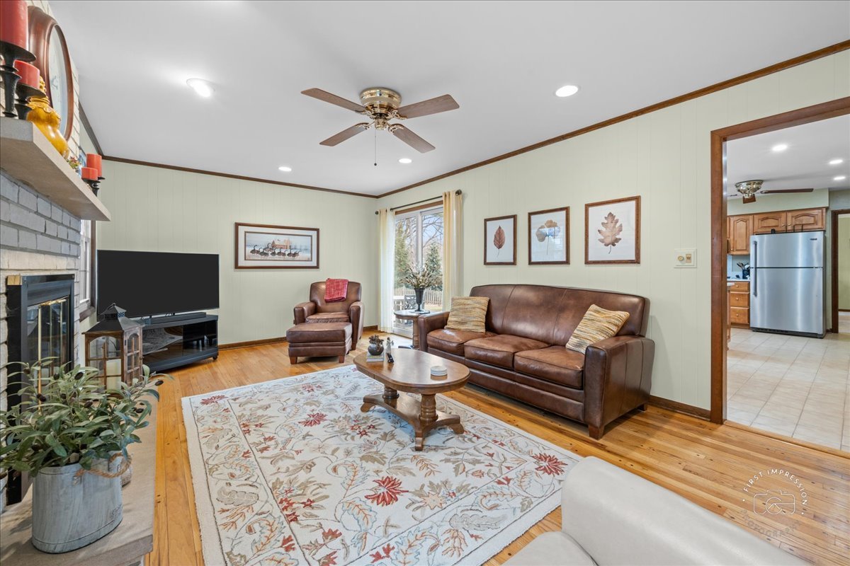 77 Bluebird Lane Naperville, IL 60565 - Photo 15 of 27
