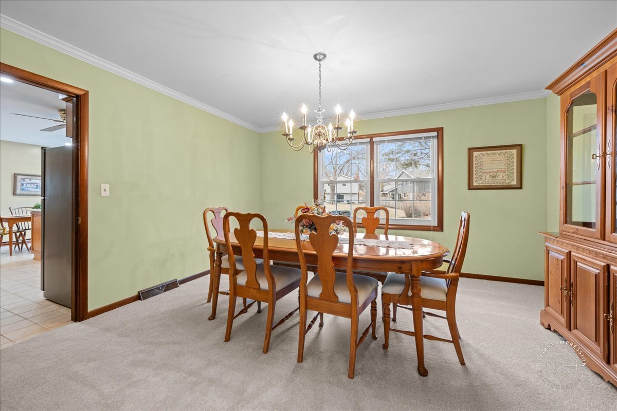 77 Bluebird Lane Naperville, IL 60565 - Photo 7 of 27