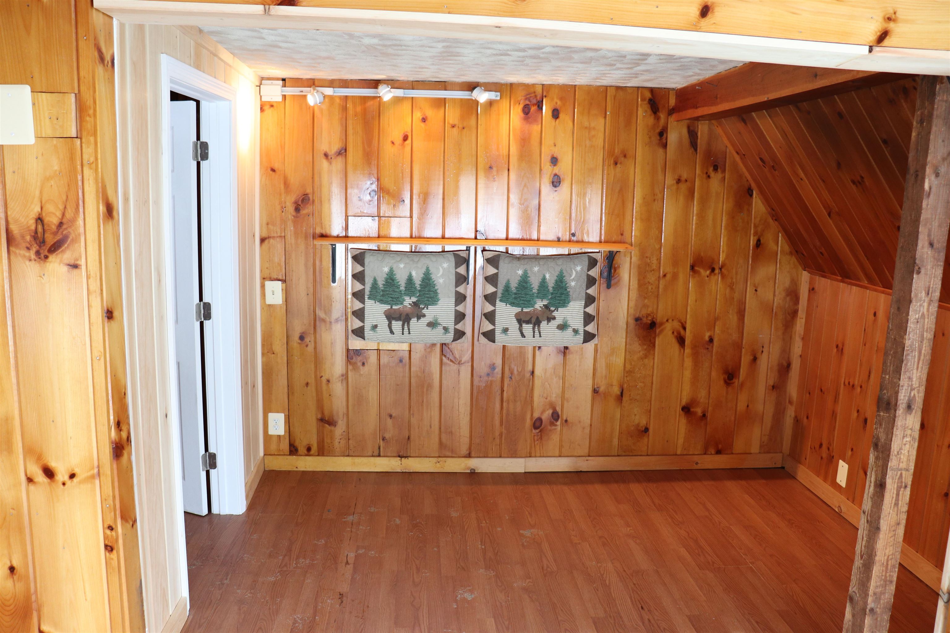 47 Wing Road Bethlehem, NH 03574 - Photo 12 of 20