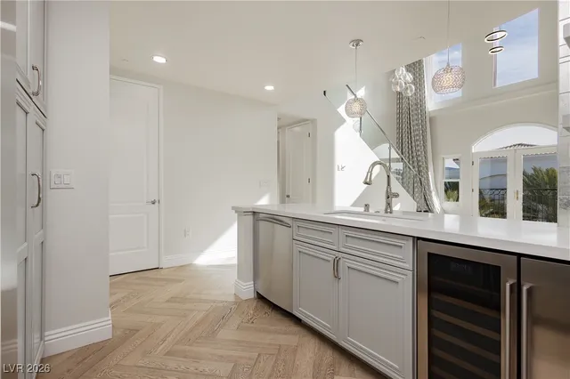 $3,700 | 2220 Village Walk Drive, Unit 3307, Henderson, NV 89052