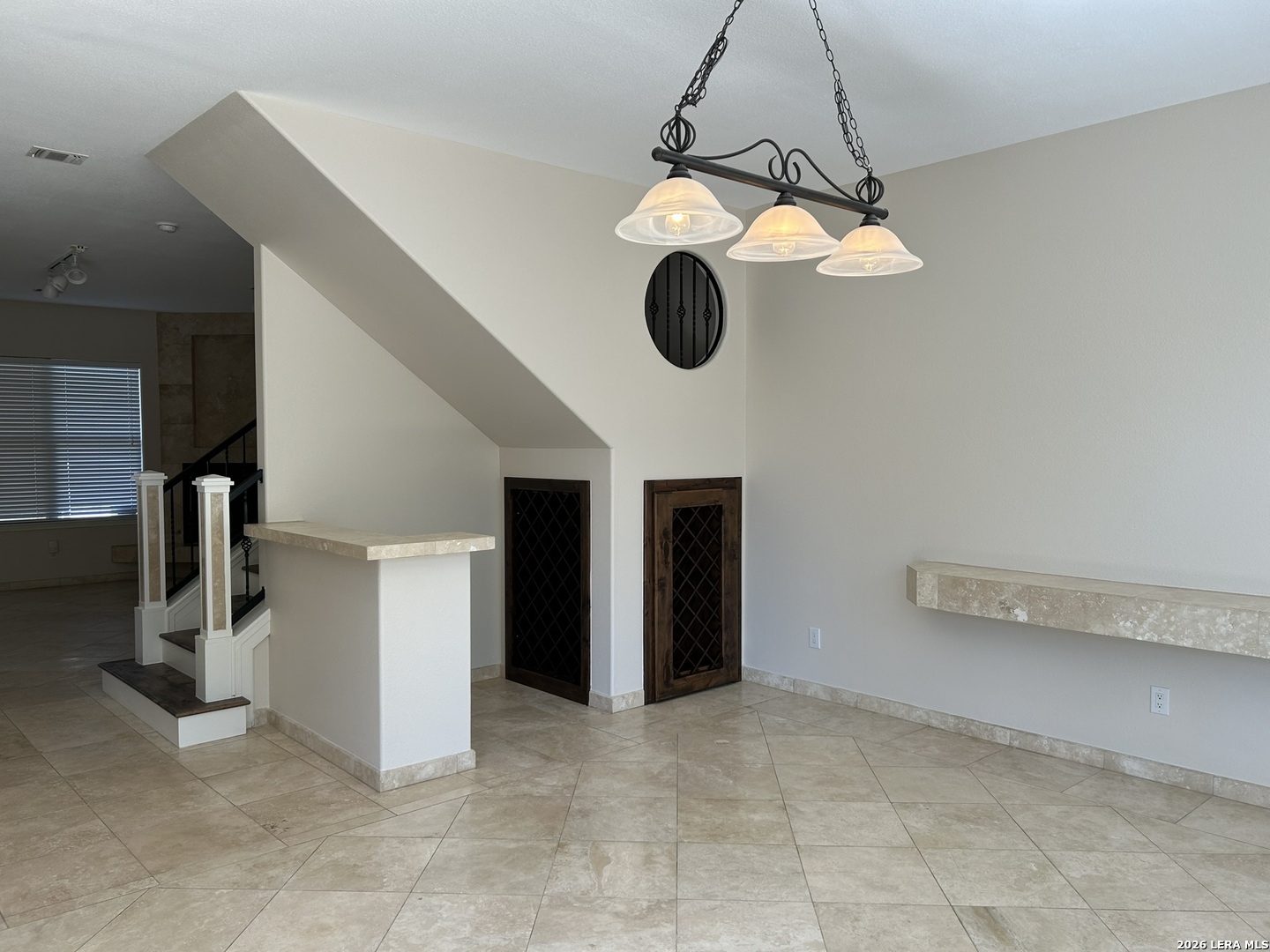 628 Ira Lee Road San Antonio, TX 78218 - Photo 9 of 52