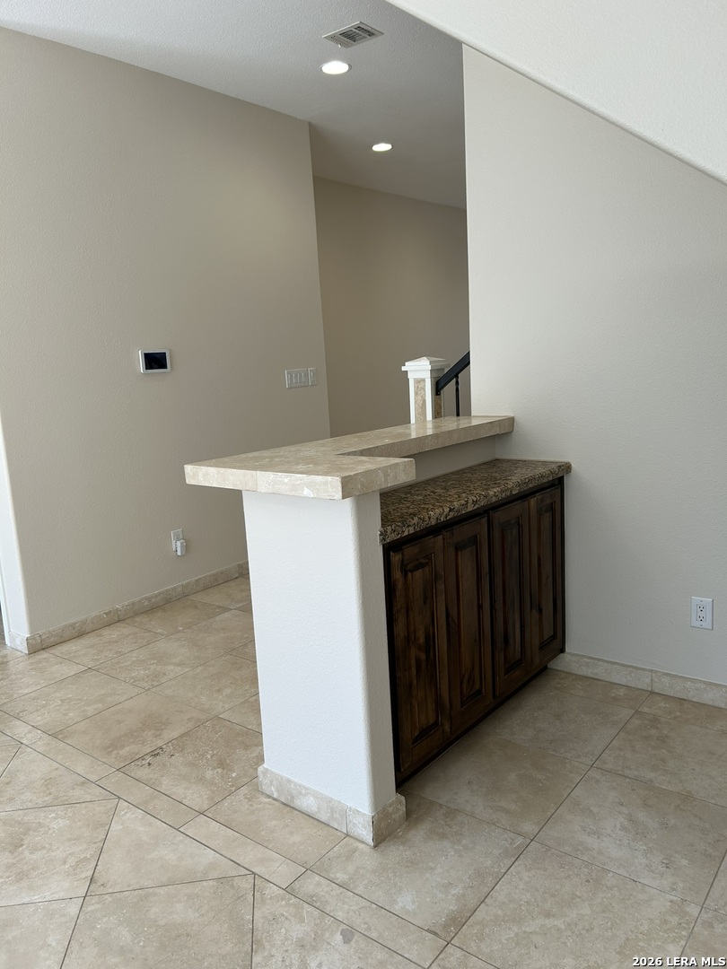 628 Ira Lee Road San Antonio, TX 78218 - Photo 10 of 52