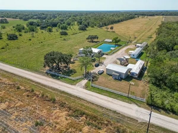 $1,199,000 | 16631 Baker Cr, Guy, TX 77444