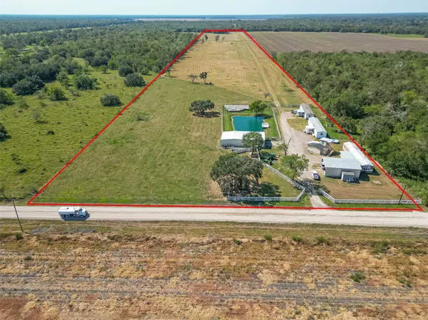 $1,199,000 | 16631 Baker Cr, Guy, TX 77444
