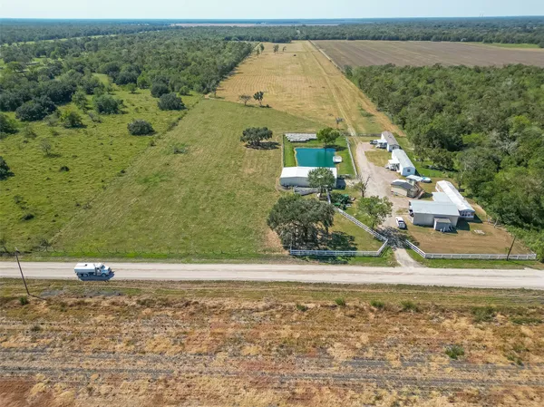 $1,199,000 | 16631 Baker Cr, Guy, TX 77444