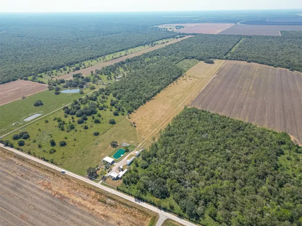 $1,199,000 | 16631 Baker Cr, Guy, TX 77444