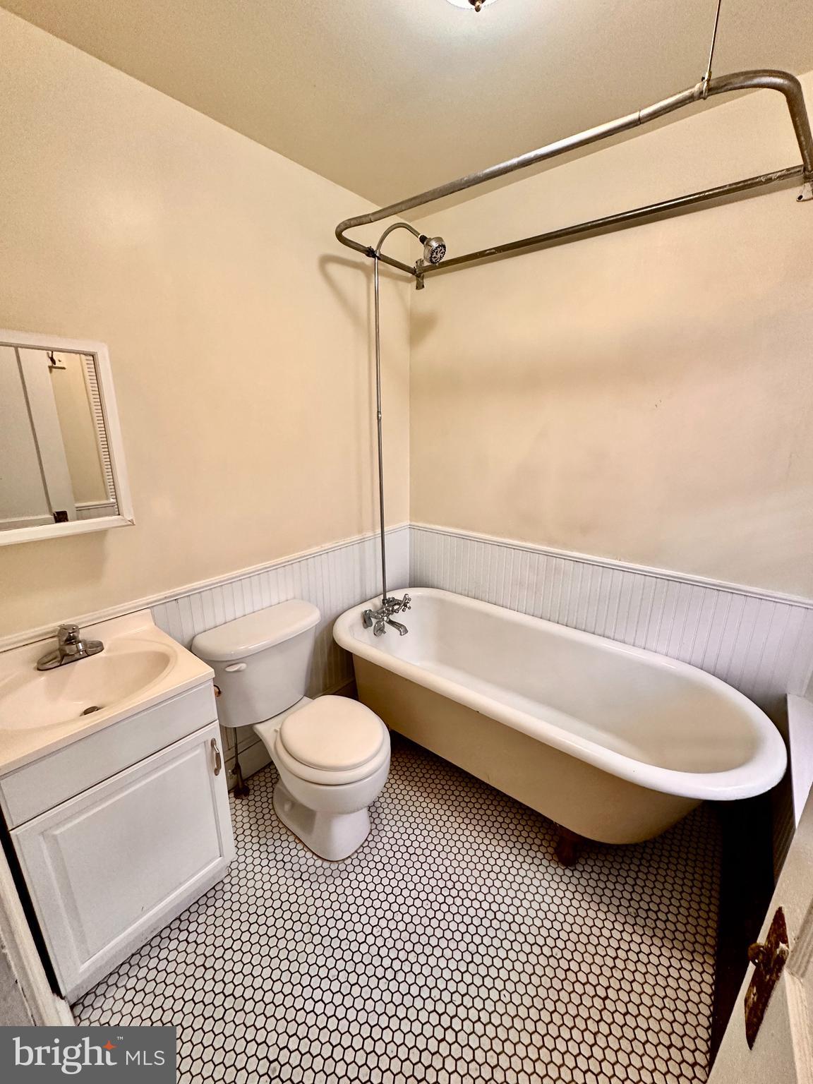 243 West Rittenhouse Street, Unit 1A Philadelphia, PA 19144 - Photo 7 of 7