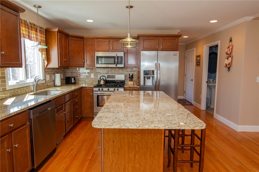 40 Randeau Passage Westerly, RI 02891 - Photo 8 of 31 Gallery Image 8