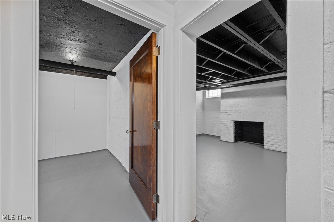 2176 Edgerton Road Cleveland, OH 44118 - Photo 37 of 48 Gallery Image 37
