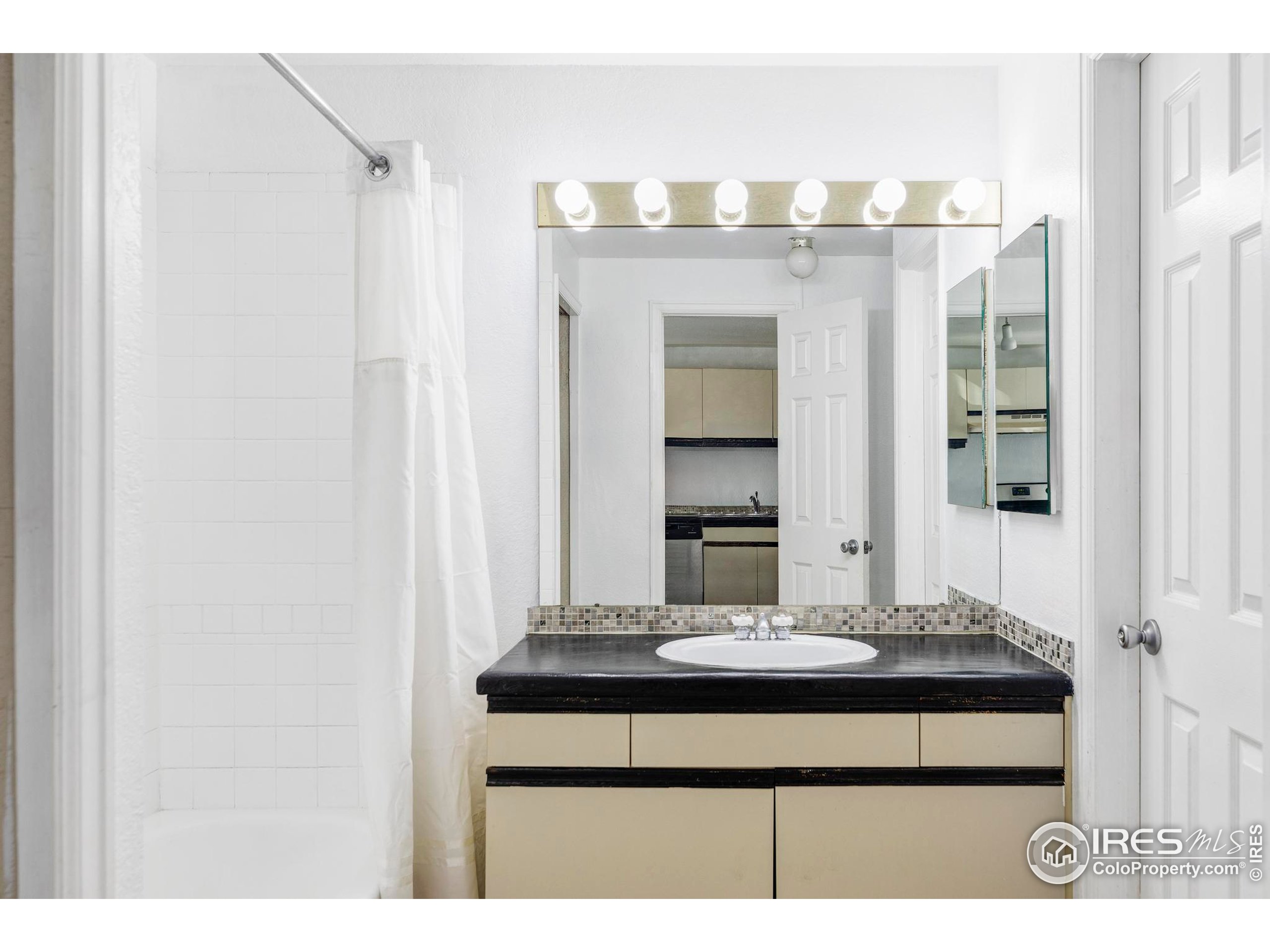 2201 Pearl Street, Unit 224 Boulder, CO 80302 - Photo 12 of 19