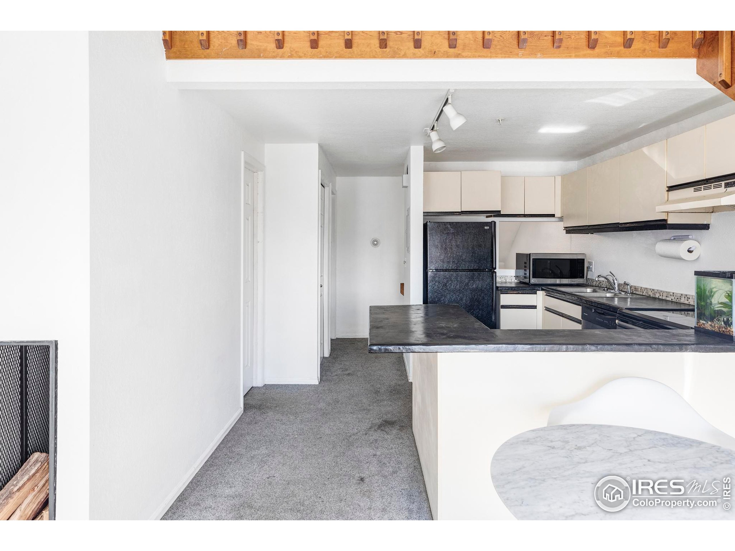 2201 Pearl Street, Unit 224 Boulder, CO 80302 - Photo 6 of 19