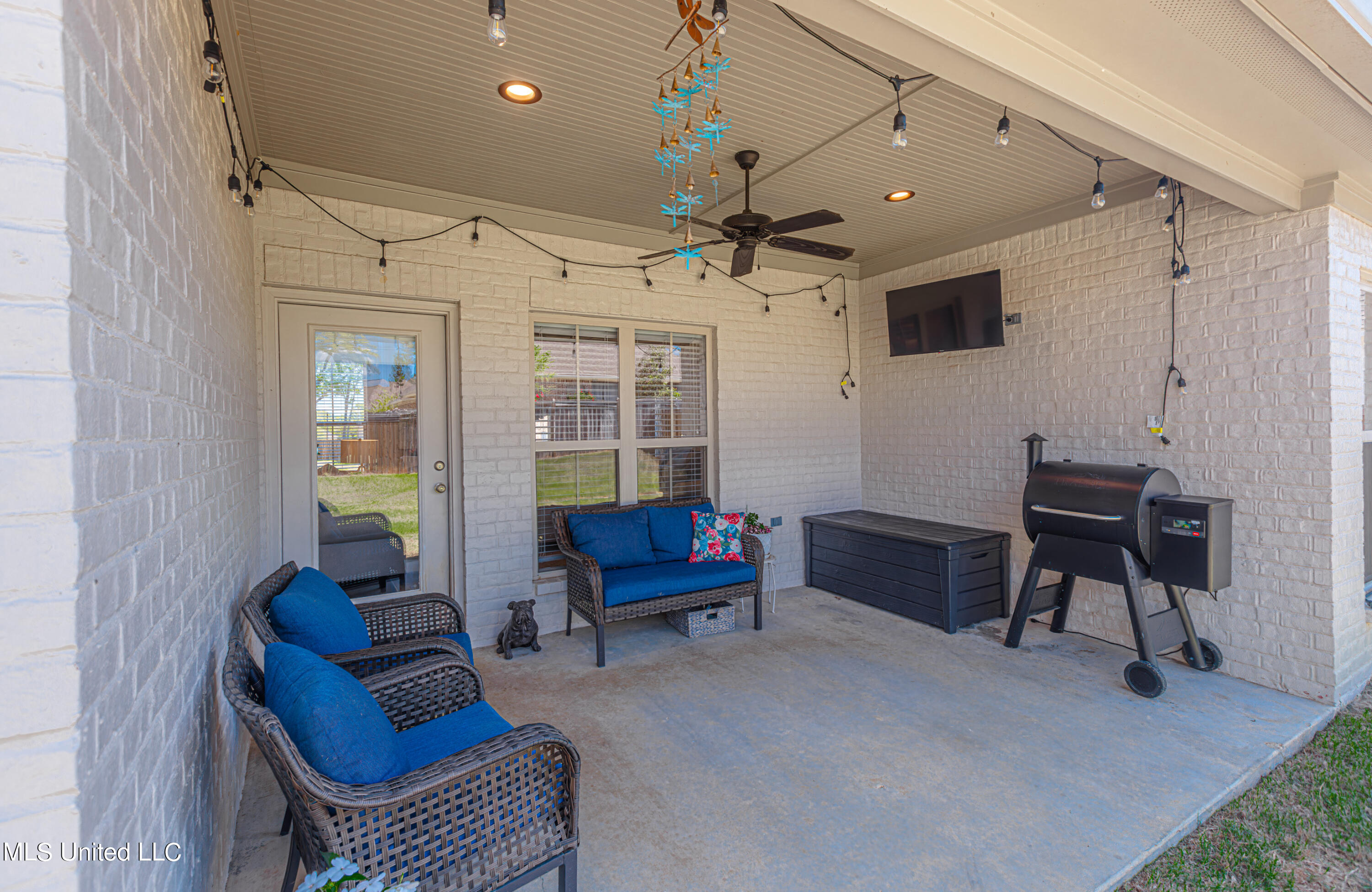 124 Hampton Way Madison, MS 39110 - Photo 35 of 42 The happy Place