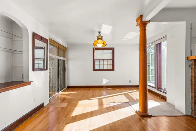 $235,000 | 1120 West Daniel Street, Champaign, IL 61821