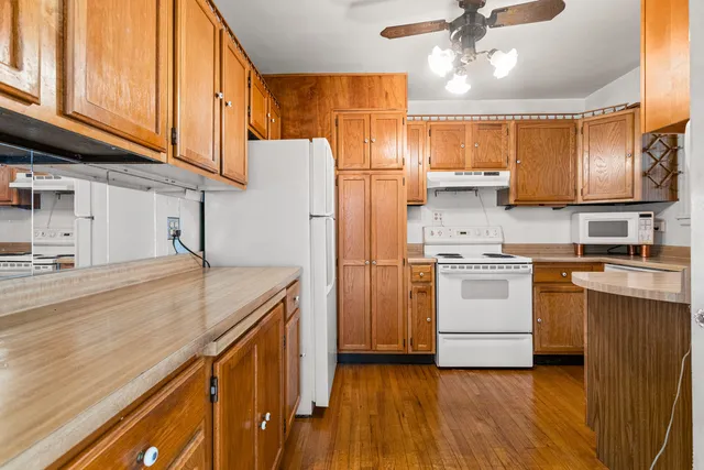 $235,000 | 1120 West Daniel Street, Champaign, IL 61821