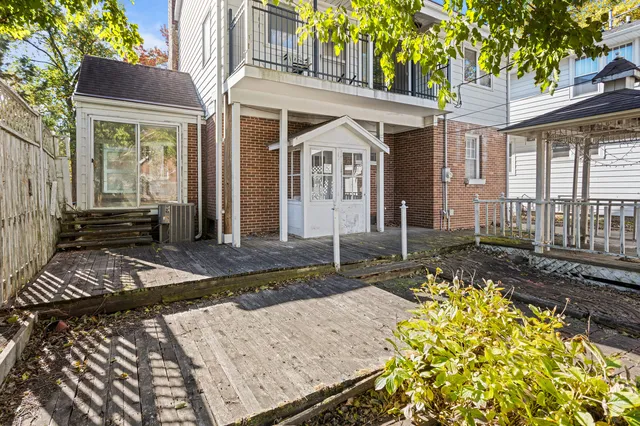 $235,000 | 1120 West Daniel Street, Champaign, IL 61821