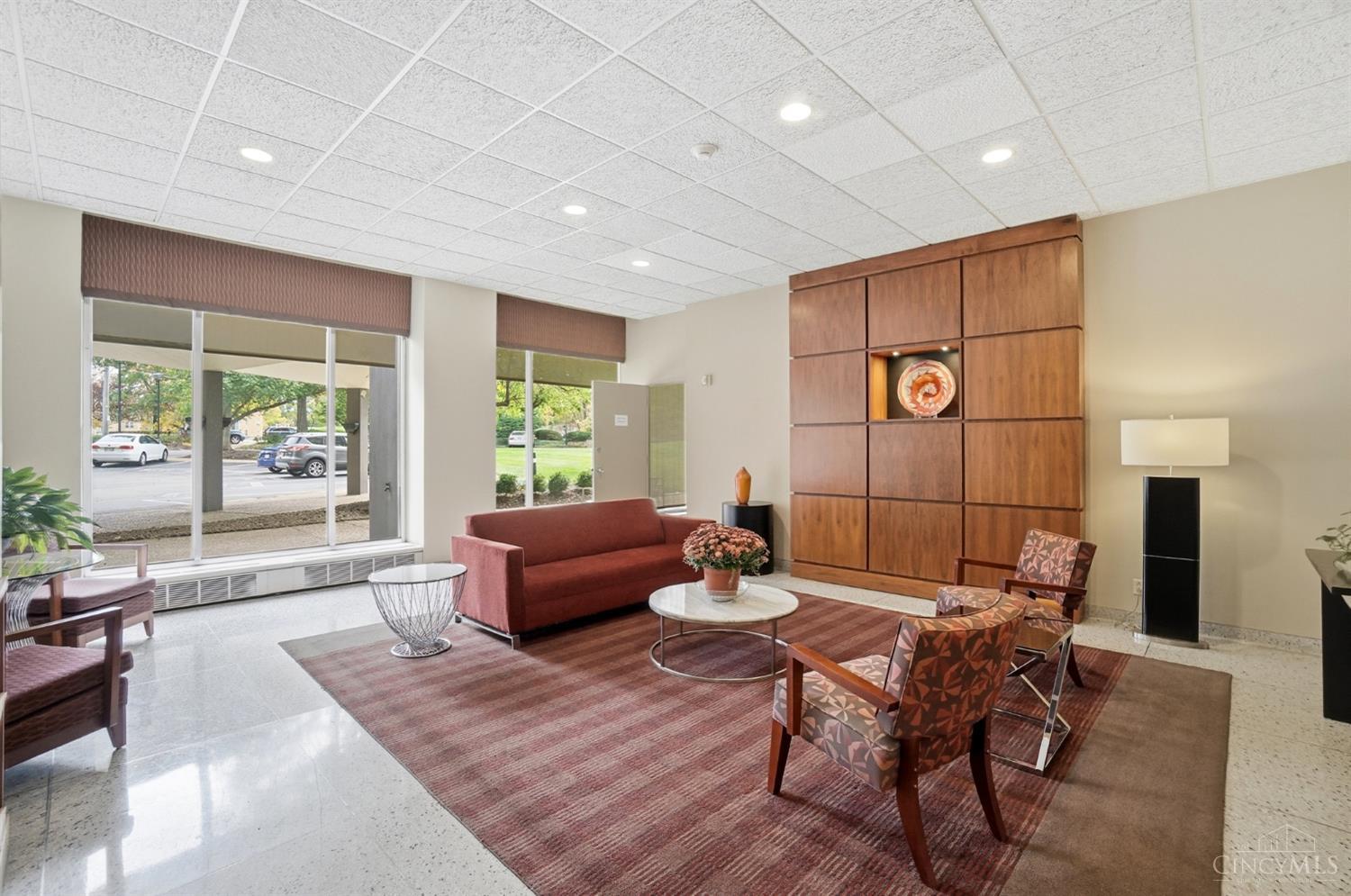 2324 Madison Road, Unit 403 Cincinnati, OH 45208 - Photo 4 of 40