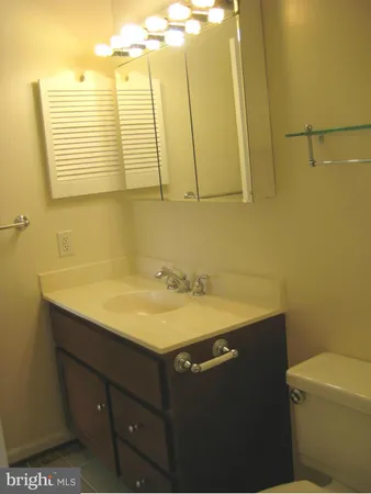 $2,800 | 7183 Fairfield Court, Alexandria, VA 22306