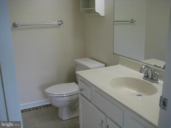 $2,800 | 7183 Fairfield Court, Alexandria, VA 22306