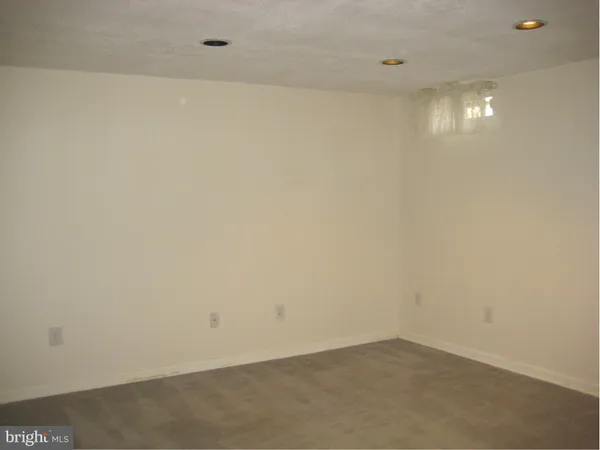 $2,800 | 7183 Fairfield Court, Alexandria, VA 22306