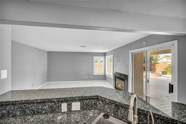 $2,995 | 2016 Silverton Drive, Henderson, NV 89074