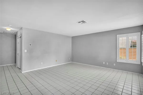 $2,995 | 2016 Silverton Drive, Henderson, NV 89074