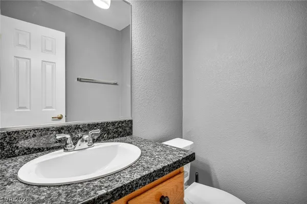 $2,995 | 2016 Silverton Drive, Henderson, NV 89074