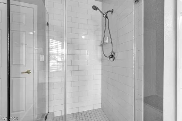 $2,995 | 2016 Silverton Drive, Henderson, NV 89074