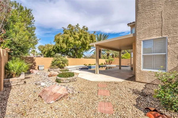 $2,995 | 2016 Silverton Drive, Henderson, NV 89074