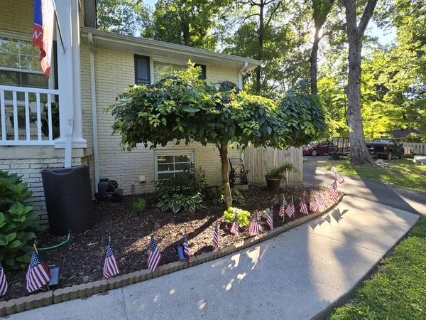 $675,000 | 307 Crestview Drive, Dickson, TN 37055