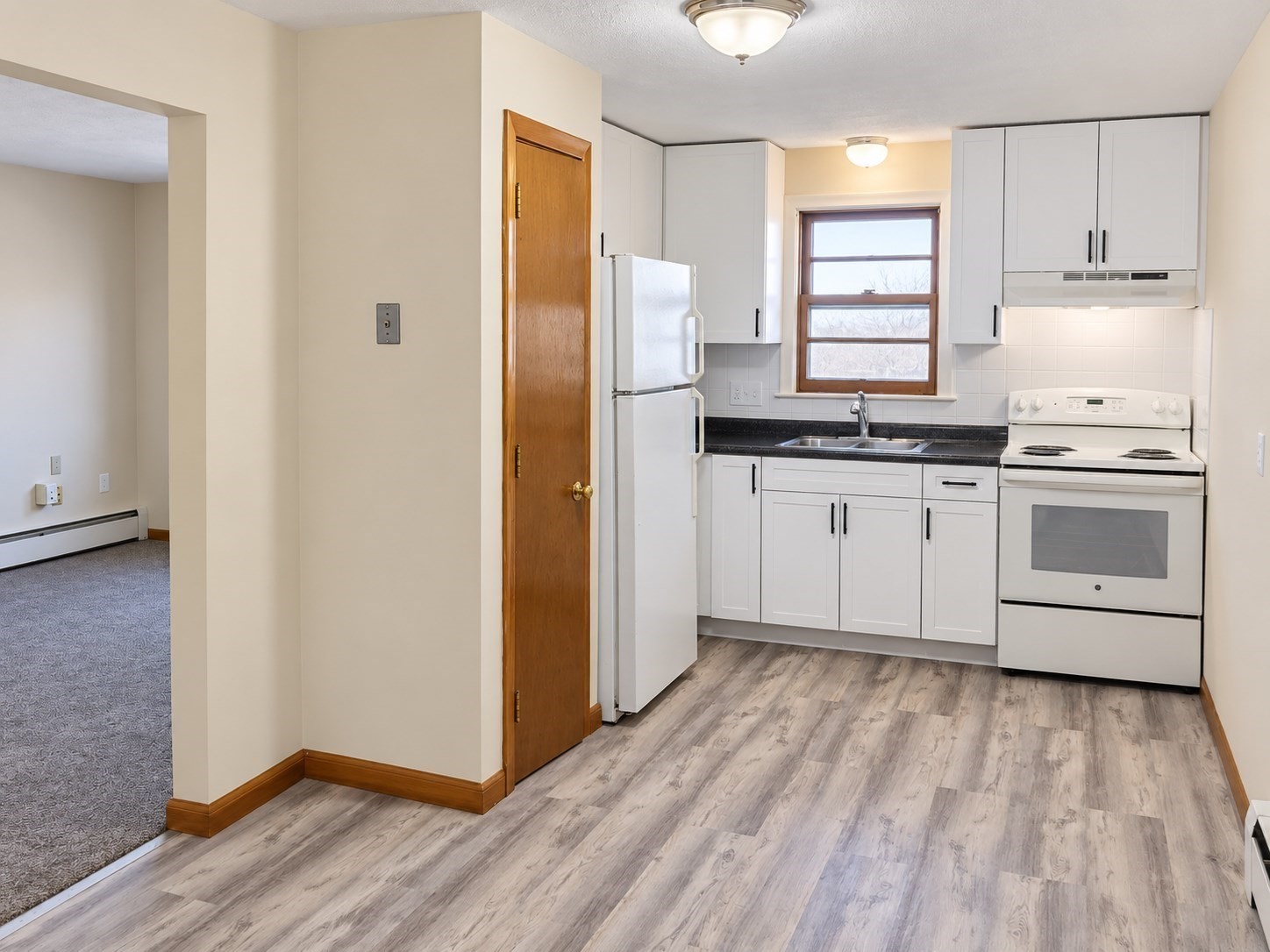 81 Trapelo Road, Unit 58 Waltham, MA 02452 - Photo 2 of 15 Gallery Image 2