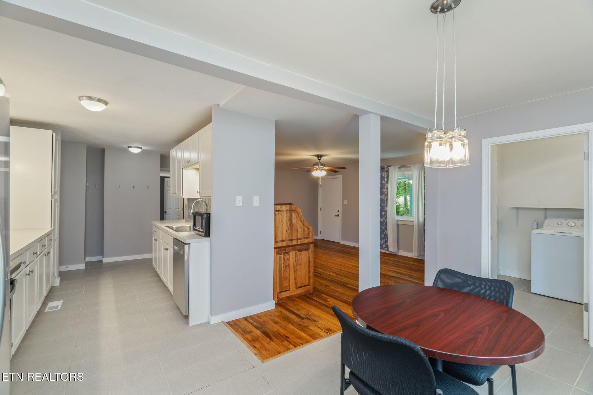 402 Michigan Avenue Oak Ridge, TN 37830 - Photo 13 of 39 21-web-or-mls-402 Michigan Ave-22