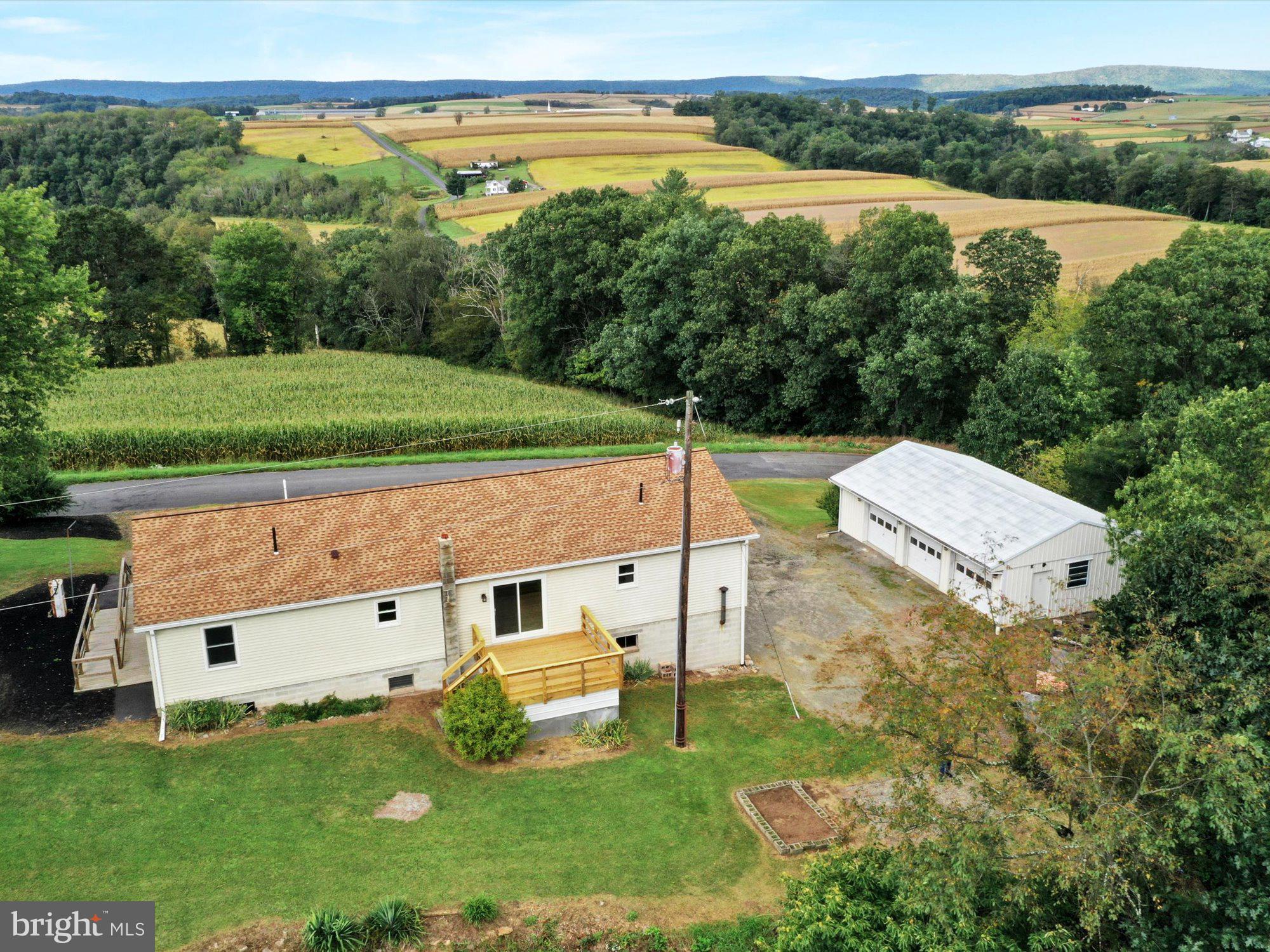 26 Horse Shoe Road Klingerstown, PA 17941 - Photo 3 of 32 Gallery Image 3