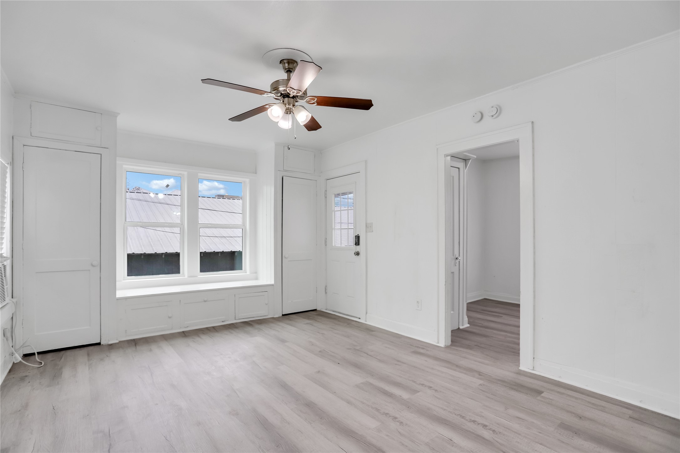 1135 West Clay Street Houston, TX 77019 - Photo 3 of 29