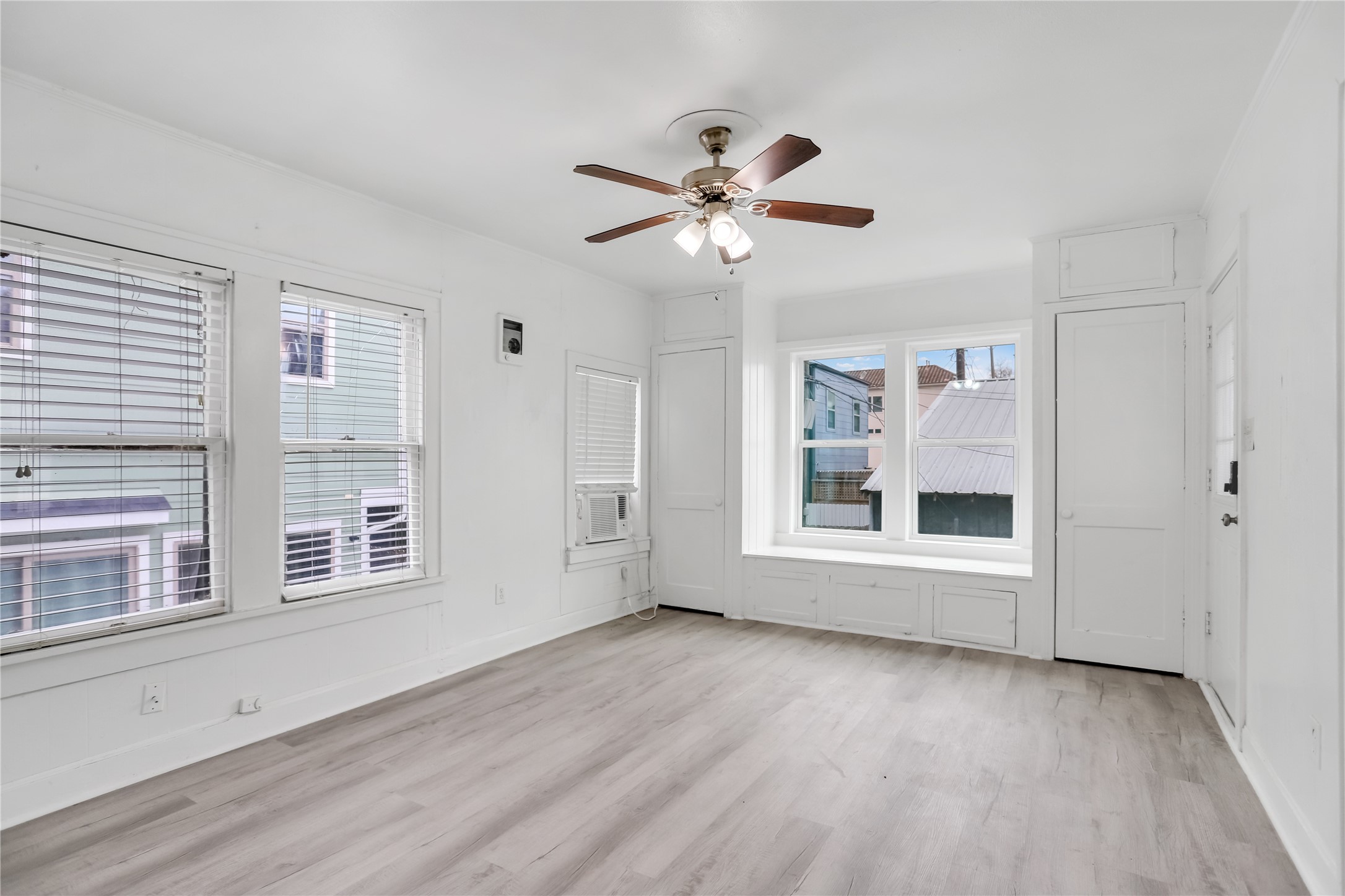 1135 West Clay Street Houston, TX 77019 - Photo 4 of 29