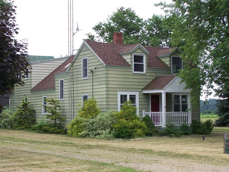 8513 Ruggles Road Baroda, MI 49101 - Photo 1 of 4 Primary Photo