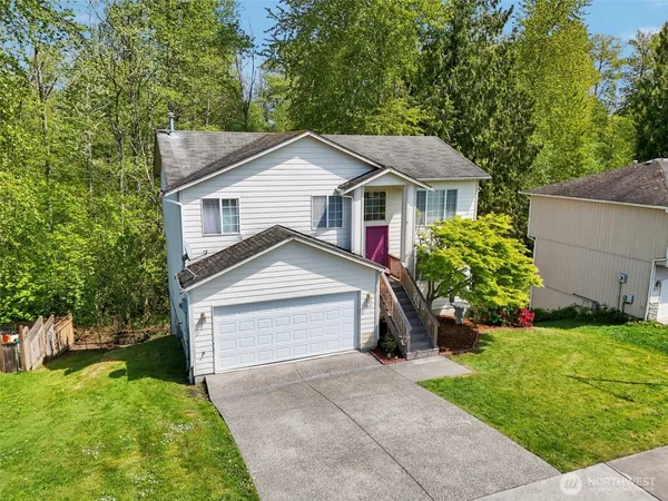 $750,000 | 3203 Lake Drive, Lake Stevens, WA 98258