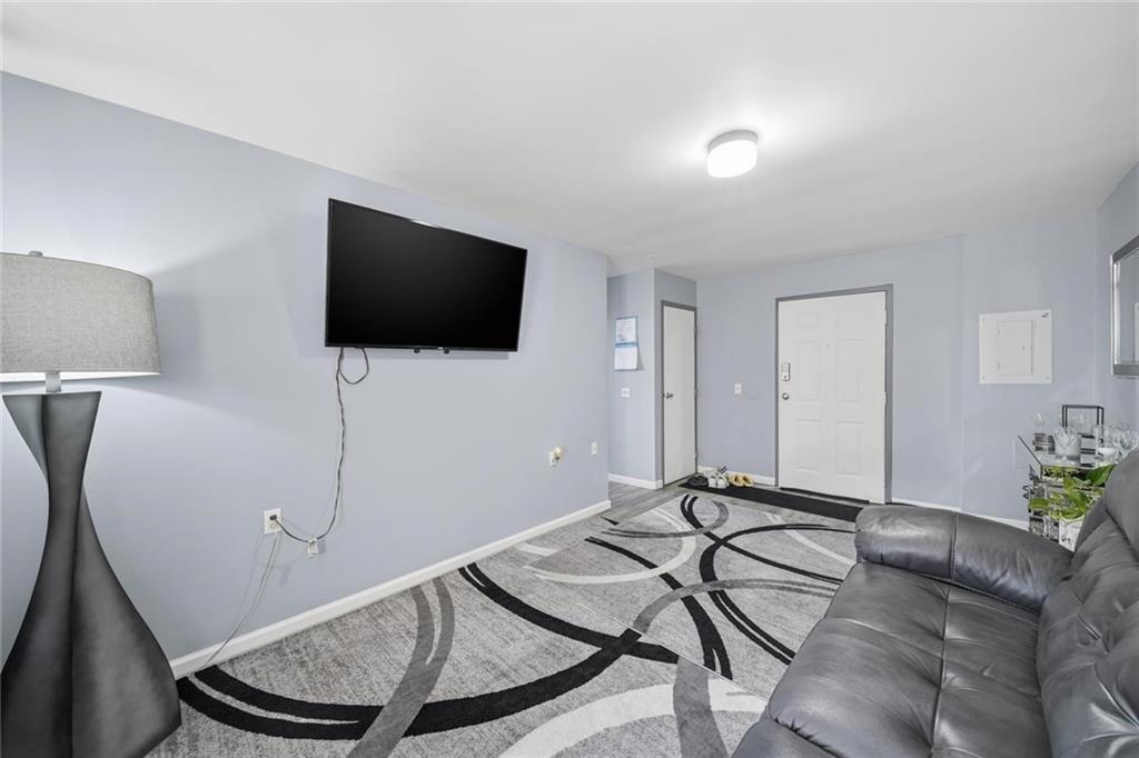 121 Locust Street Ambridge, PA 15003 - Photo 19 of 38