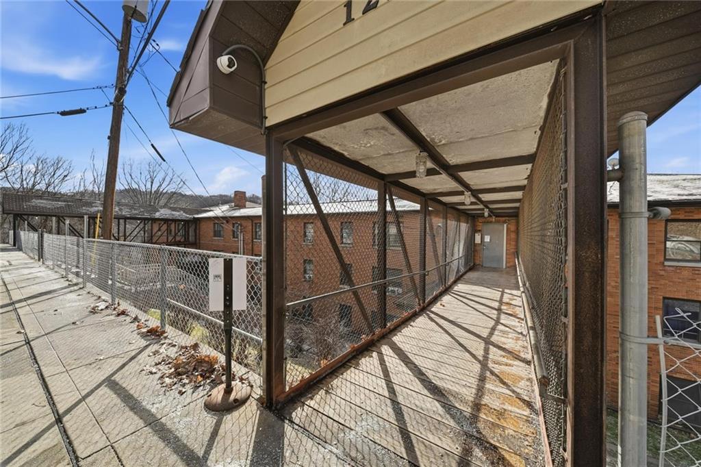 121 Locust Street Ambridge, PA 15003 - Photo 9 of 38