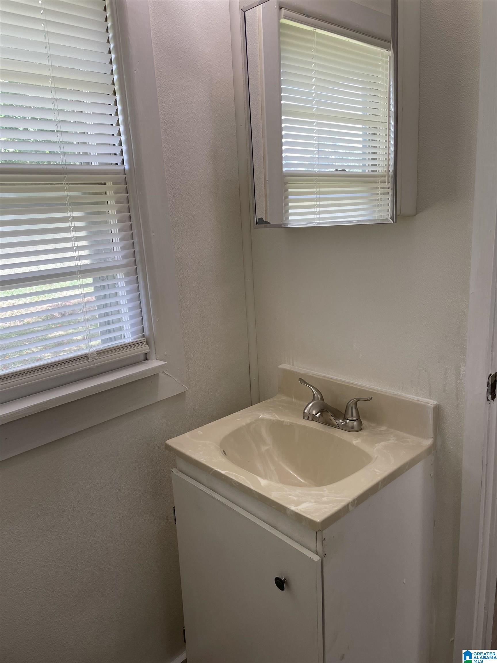944 Springville Boulevard Oneonta, AL 35121 - Photo 15 of 19