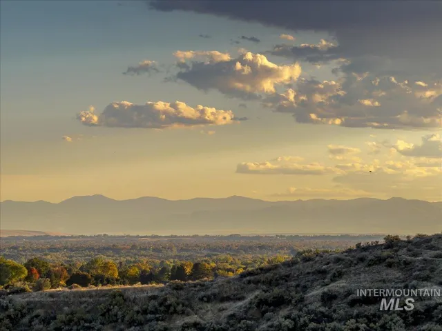 $1,699,900 | 5735 Willow Creek Road, Eagle, ID 83616