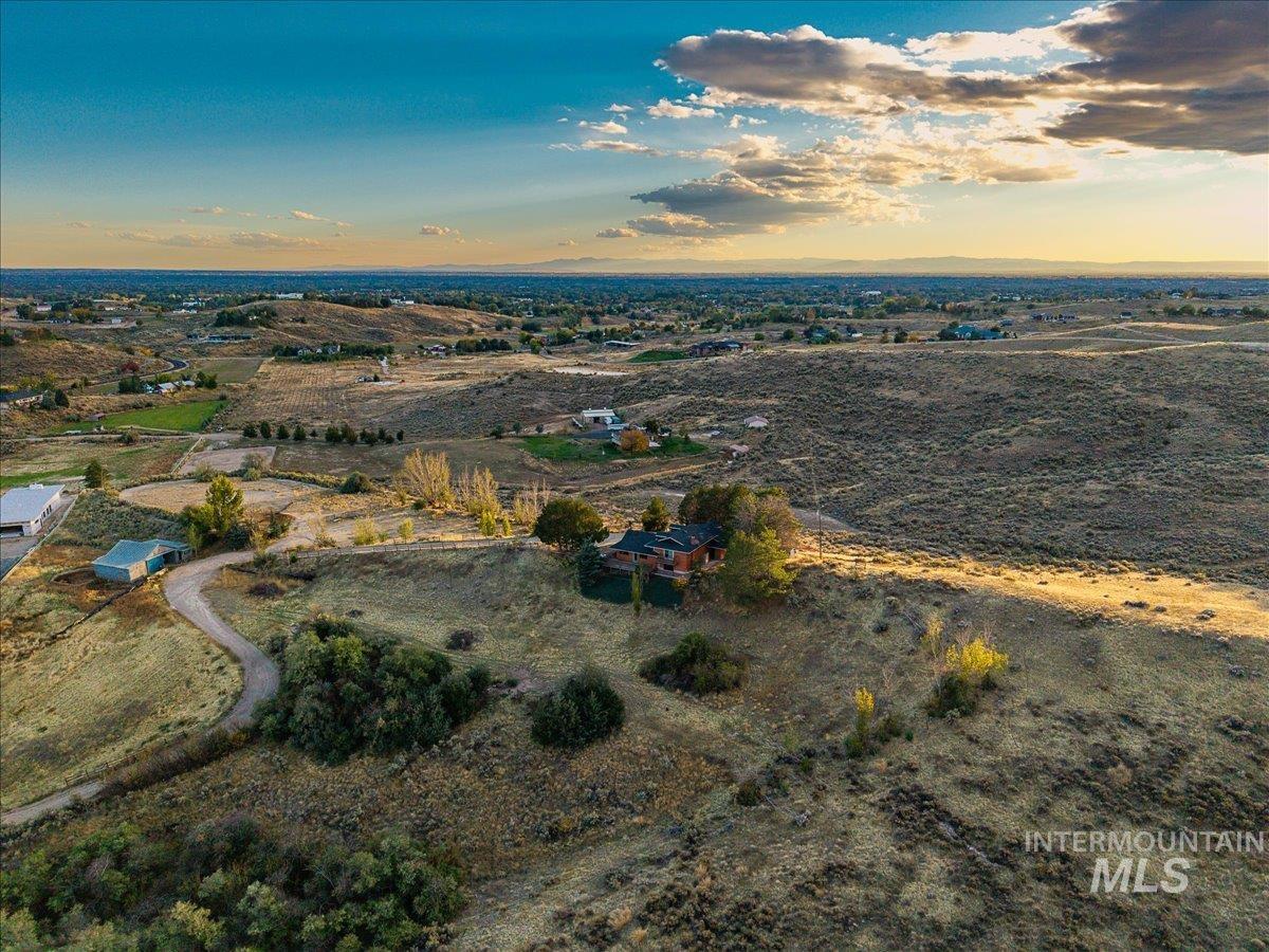5735 Willow Creek Road Eagle, ID 83616 - Photo 19 of 30