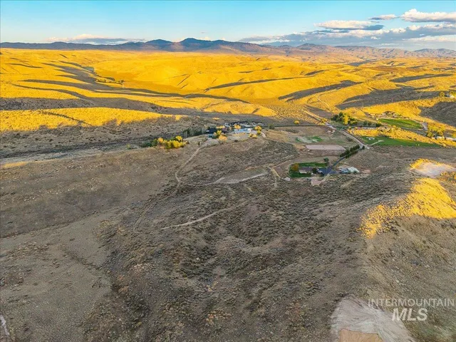 $1,699,900 | 5735 Willow Creek Road, Eagle, ID 83616