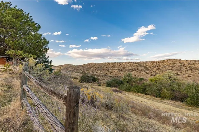 $1,699,900 | 5735 Willow Creek Road, Eagle, ID 83616