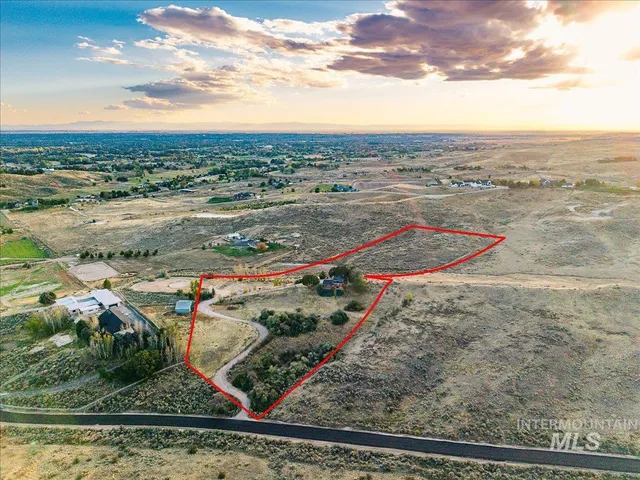 $1,699,900 | 5735 Willow Creek Road, Eagle, ID 83616