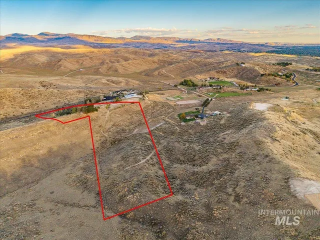 $1,699,900 | 5735 Willow Creek Road, Eagle, ID 83616