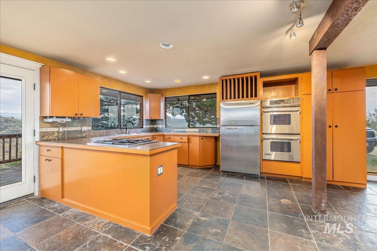 5735 Willow Creek Road Eagle, ID 83616 - Photo 3 of 30