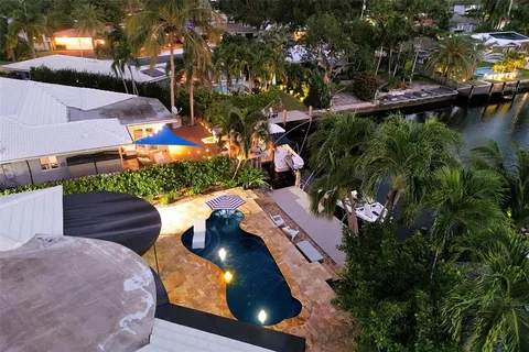 $1,500,000 | 1500 Northeast 24th Street, Wilton Manors, FL 33305