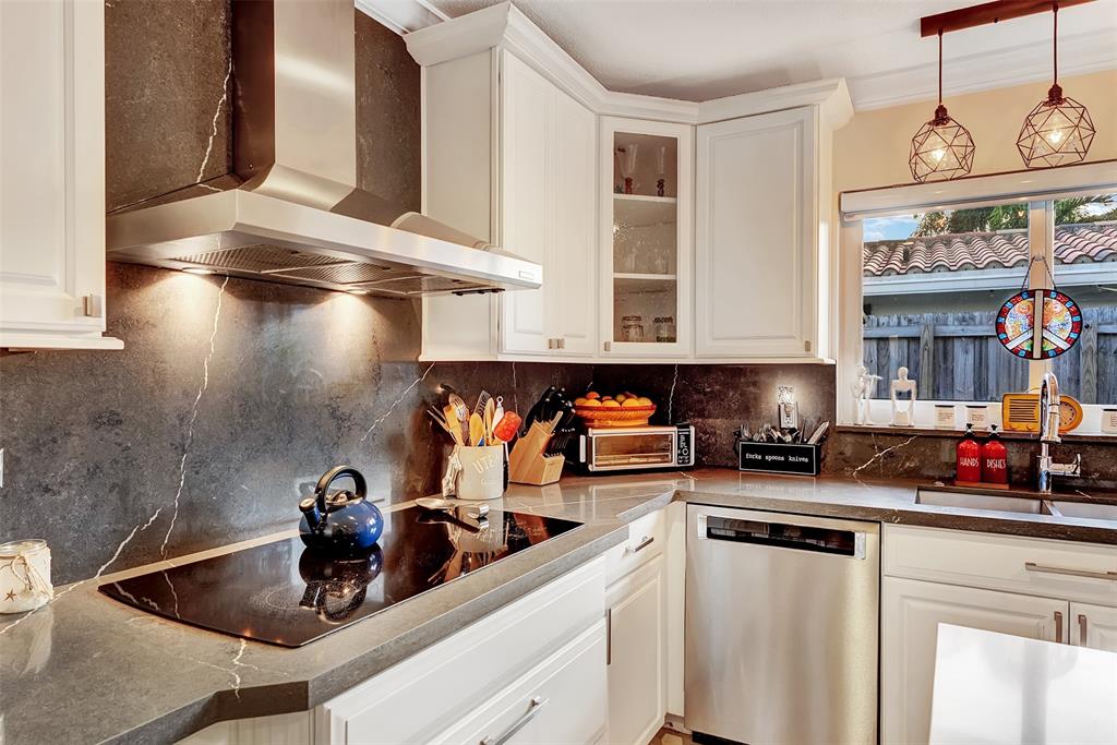 1500 Northeast 24th Street Wilton Manors, FL 33305 - Photo 39 of 88