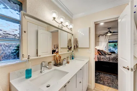 $1,500,000 | 1500 Northeast 24th Street, Wilton Manors, FL 33305