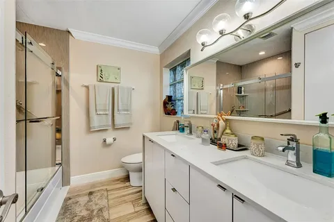 $1,500,000 | 1500 Northeast 24th Street, Wilton Manors, FL 33305